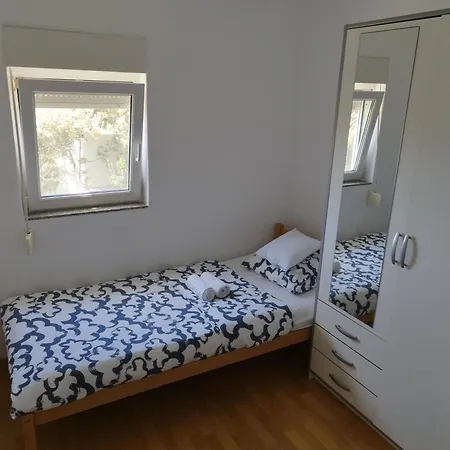 펜션 Summer With Breathtaking View Zečevo